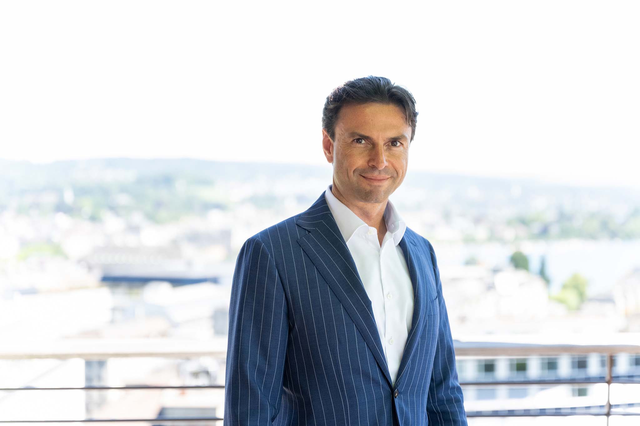 Michael Qamar baut für Capital Bay das Geschäft in der Schweiz aus